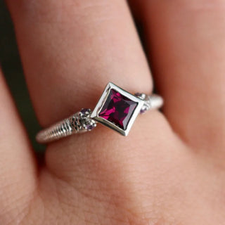January birth stone gifts - custom made garnet jewellery, silver or solid gold - Emily Proudfoot Jewellery